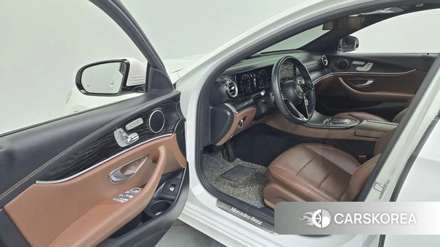 Mercedes-Benz E-Class W213 id 4716017 из Кореи 34