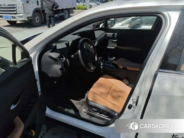 Lexus UX id 4277375 из Китая 13