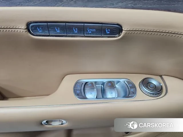 Genesis G90 (RS4) id 3694811 из Кореи 20