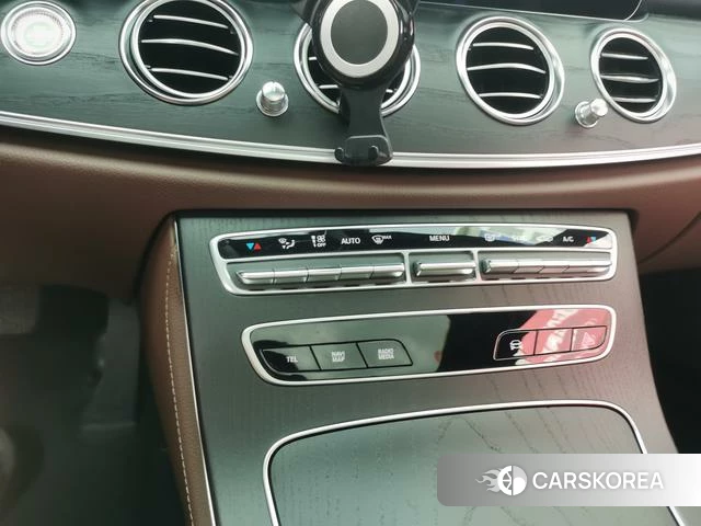 Mercedes-Benz E-class id 4314661 из Китая 21