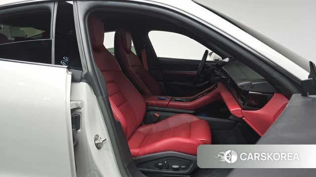 Porsche Taycan id 4223034 из Кореи 34