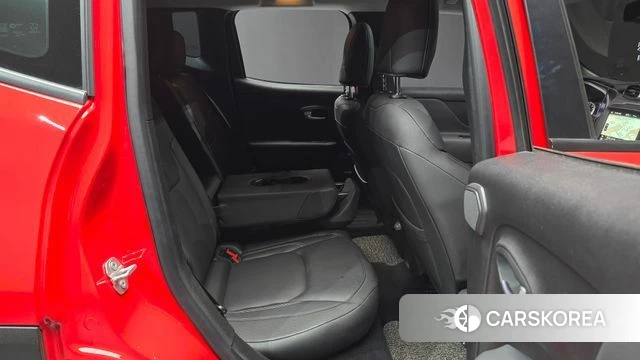 Jeep Renegade id 4244549 из Кореи 32