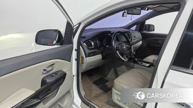 Kia The New Carnival id 4269239 из Кореи 20