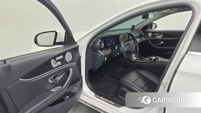 Mercedes-Benz E-Class W213 id 3766718 из Кореи 20