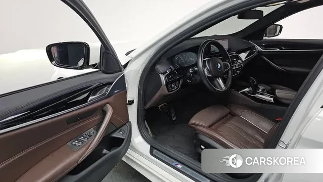 BMW 5 Series (G30) id 3243709 из Кореи 20