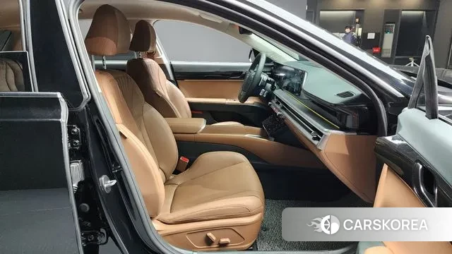 Hyundai Grandeur (GN7) id 3690358 из Кореи 20