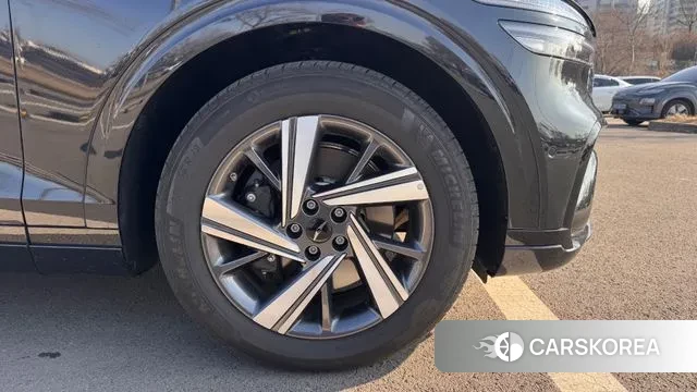 Genesis GV70 id 3653703 из Кореи 19