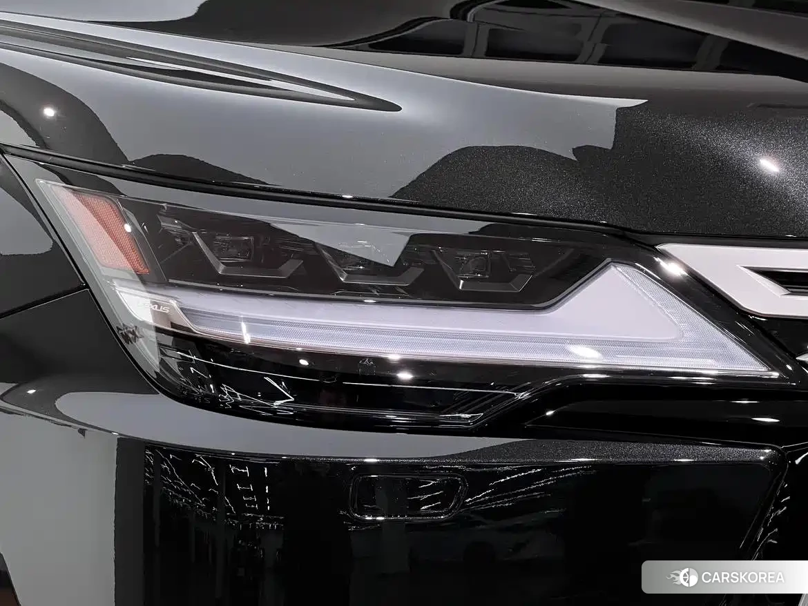 Lexus LX id 4553680 из Китая 31