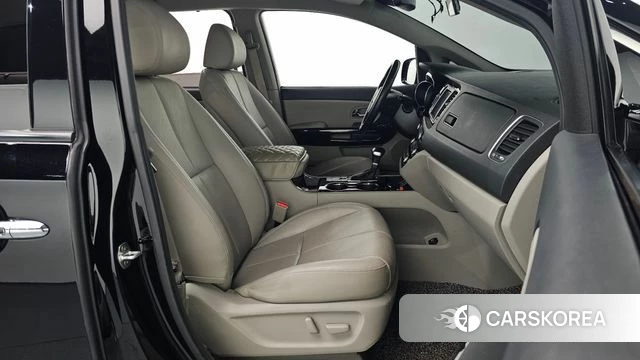 Kia The New Carnival id 3845739 из Кореи 20