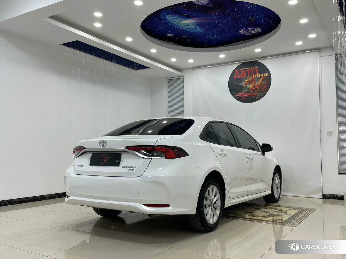 Toyota Corolla id 4413165 из Китая 18