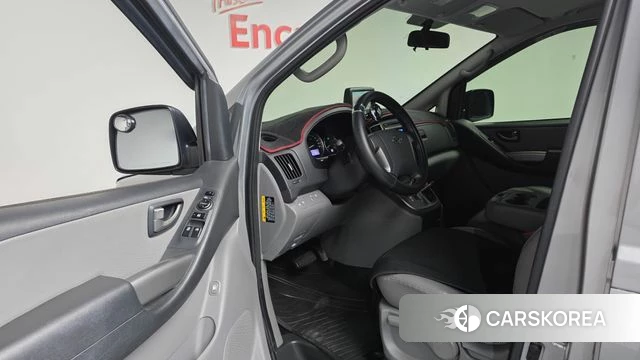 Hyundai The New Grand Starex id 4459497 из Кореи 30