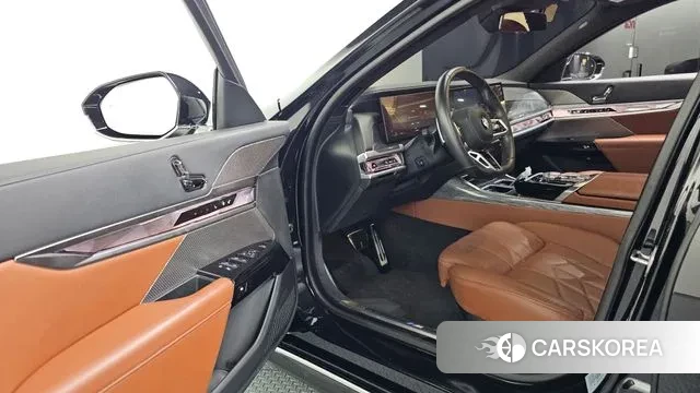 BMW 7 Series (G70) id 3523376 из Кореи 20