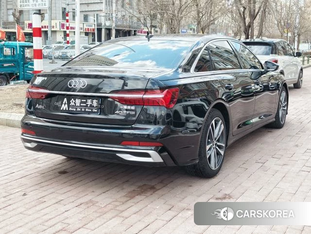 Audi A6L id 4208989 из Китая 18