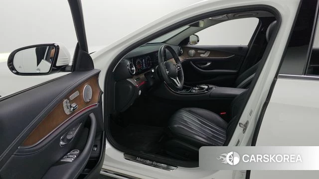 Mercedes-Benz E-Class W213 id 4424802 из Кореи 33