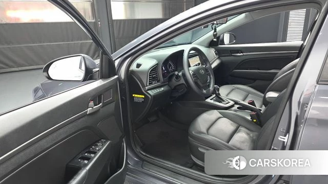 Hyundai Avante AD id 3853906 из Кореи 20