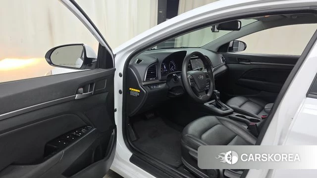 Hyundai Avante AD id 4525788 из Кореи 30