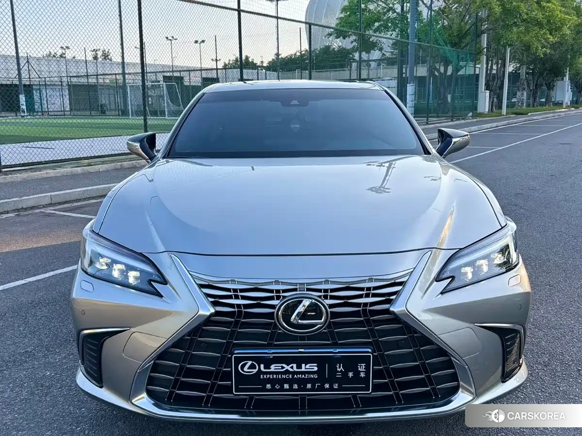 Lexus ES id 4680833 из Китая 12