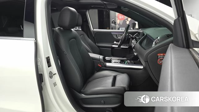 Mercedes-Benz GLA - Class H247 id 4524792 из Кореи 33