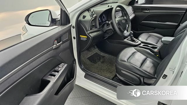 Hyundai Avante AD id 3937065 из Кореи 20