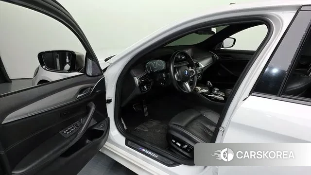 BMW 5 Series (G30) id 2991123 из Кореи 20