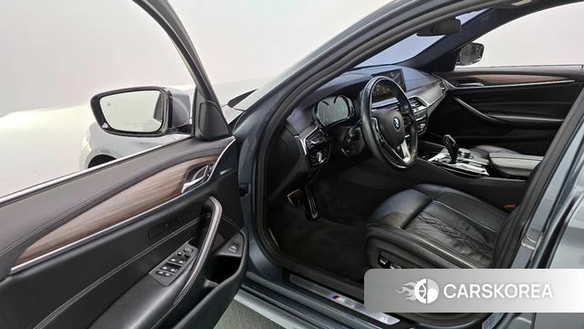 BMW 5 Series (G30) id 3867551 из Кореи 20