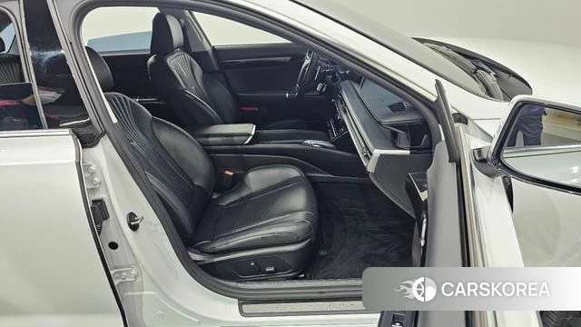Hyundai Grandeur (GN7) id 4880362 из Кореи 31