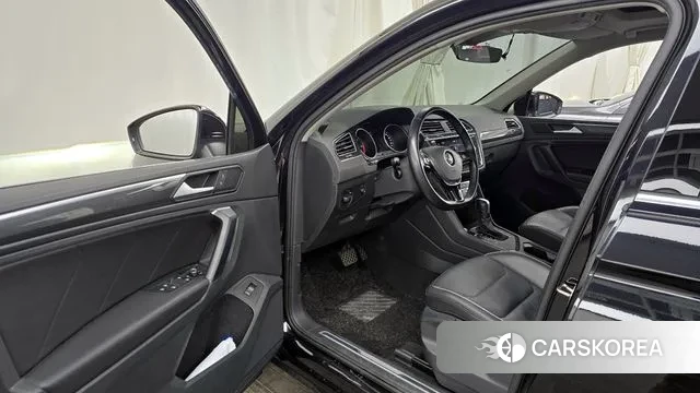 Volkswagen Tiguan second Generation id 3621889 из Кореи 20