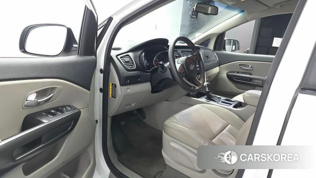 Kia The New Carnival id 4251122 из Кореи 30