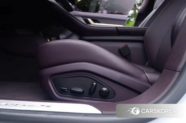 Porsche Taycan id 4535345 из Кореи 20