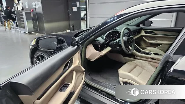 Porsche Taycan id 3452931 из Кореи 20