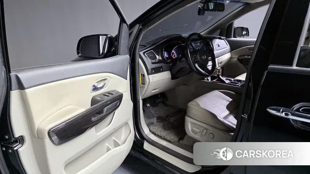 Kia The New Carnival id 3291941 из Кореи 20