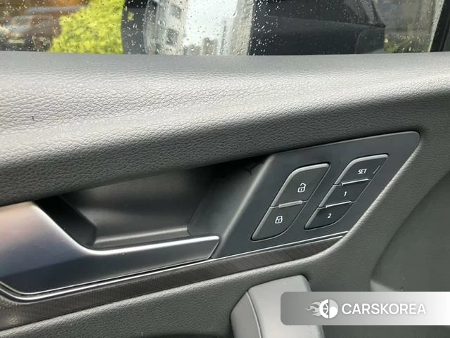 Audi Q5L id 4261087 из Китая 11