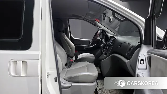 Hyundai The New Grand Starex id 3557975 из Кореи 20