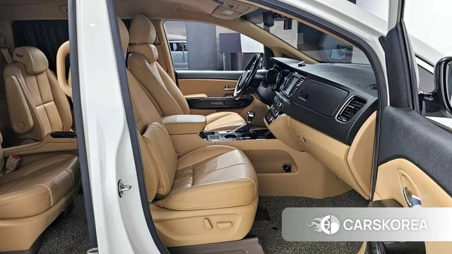 Kia The New Carnival id 3853214 из Кореи 20