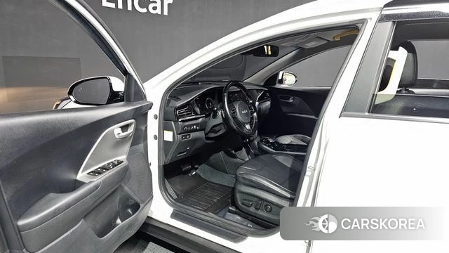 Kia Niro Plus id 3799438 из Кореи 20