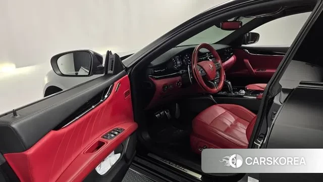 Maserati Quattroporte id 3273230 из Кореи 20