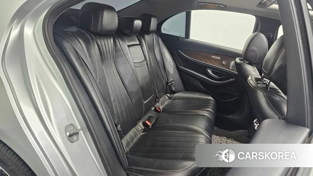 Mercedes-Benz E-Class W213 id 4357085 из Кореи 32