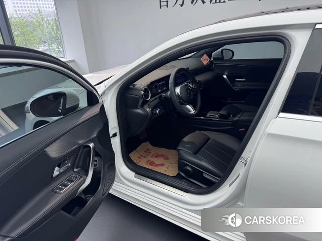 Mercedes-Benz Class A id 4212674 из Китая 15