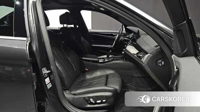 BMW 5 Series (G30) id 4196716 из Кореи 20