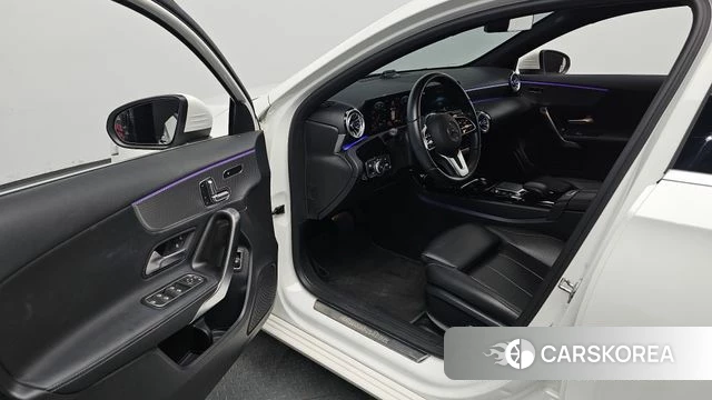 Mercedes-Benz A-Class W177 id 4535135 из Кореи 35