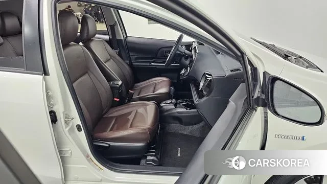 Toyota Prius C id 3552779 из Кореи 20