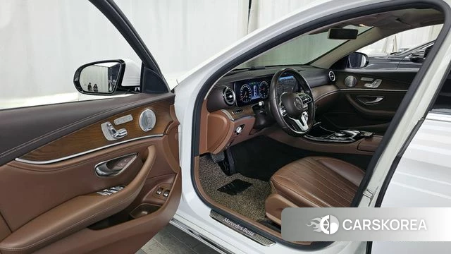 Mercedes-Benz E-Class W213 id 4285089 из Кореи 20