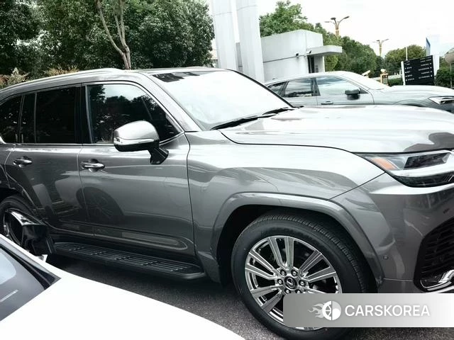 Lexus LX id 4259835 из Китая 14
