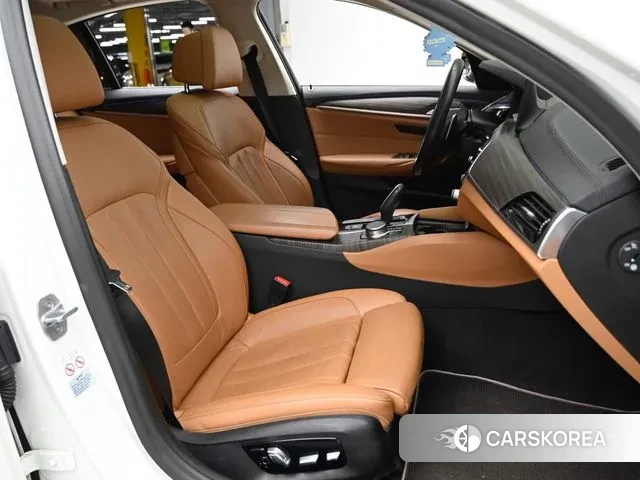 BMW 5 Series (G30) id 3778597 из Кореи 20