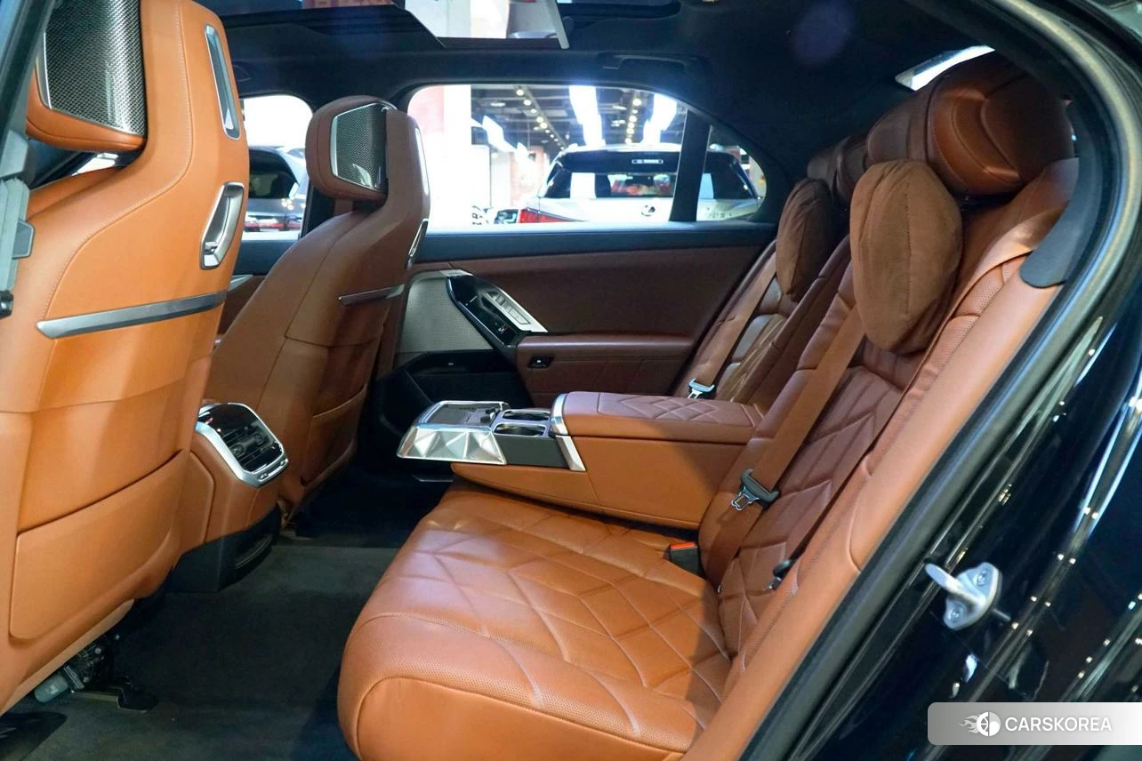 BMW i7 id 4485284 из Китая 24