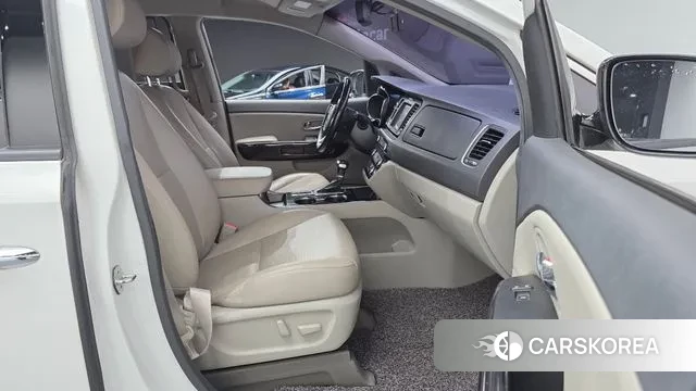 Kia The New Carnival id 3417976 из Кореи 20