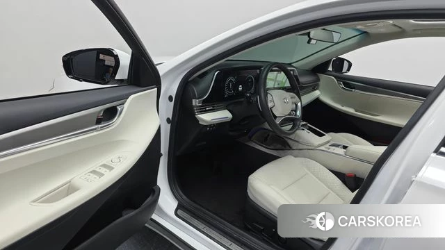 Hyundai The New Grandeur IG Hybrid id 4670986 из Кореи 36