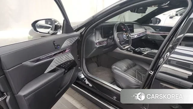 BMW i7 (G70) id 3400492 из Кореи 20