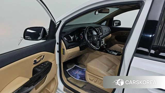 Kia The New Carnival id 3936432 из Кореи 20