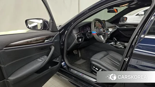 BMW 5 Series (G30) id 3053650 из Кореи 20